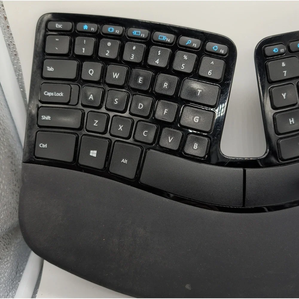 Microsoft Sculpt Ergonomic Wireless Desktop Keyboard Model 1599 - NO Dongle GUC